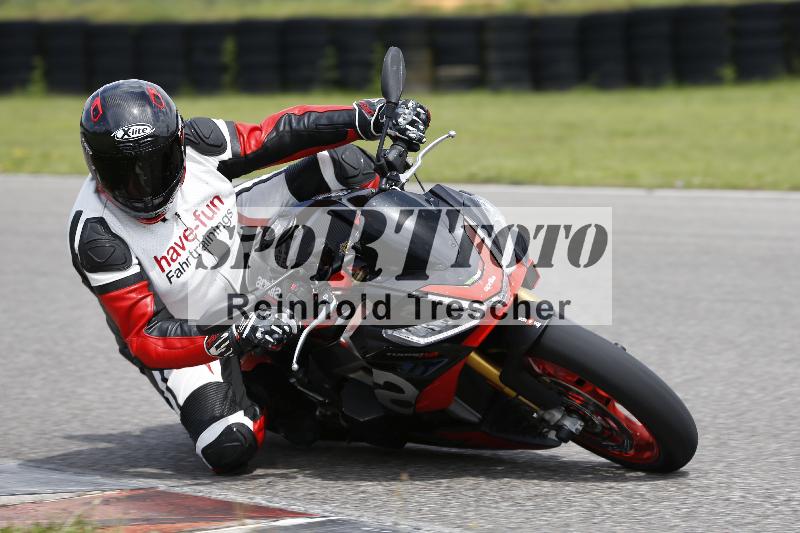 /Archiv-2024/29 12.06.2024 MOTO.CH Track Day ADR/Gruppe blau/Team